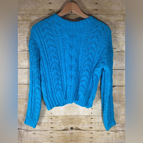 Pink Rose Sweaters - NWT PINK ROSE Soft XS Cropped Sweater Peacock Turquoise Blue Polyester